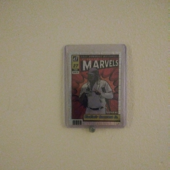 2022 Donruss Vladimir Guerrero Jr Marvels Vector Foil Baseball Card - Picture 2 of 3